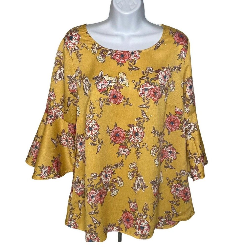 Bobeau Yellow Floral Pullover Blouse 3/4 Trumpet Bell Sleeve